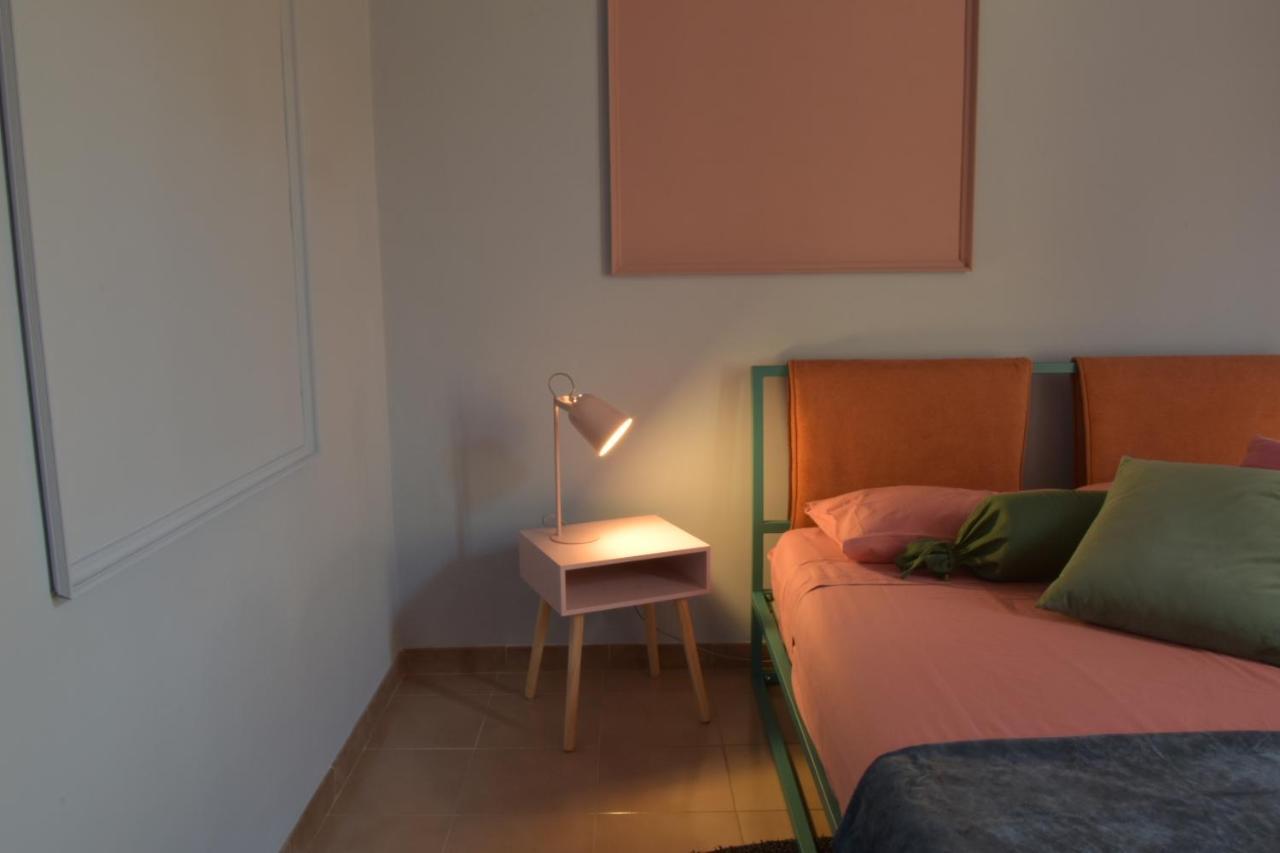 The Colors House Apartment Бари Екстериор снимка