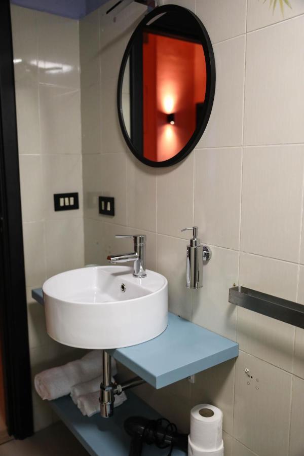 The Colors House Apartment Бари Екстериор снимка